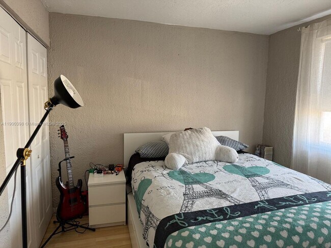 Building Photo - 4515 SW 68th Ct Cir