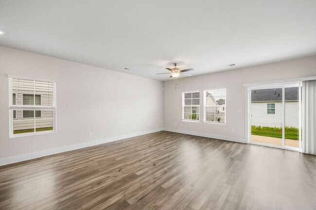 Building Photo - 115 Ted Dr