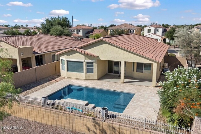 Building Photo - 949 E Indian Wells Pl