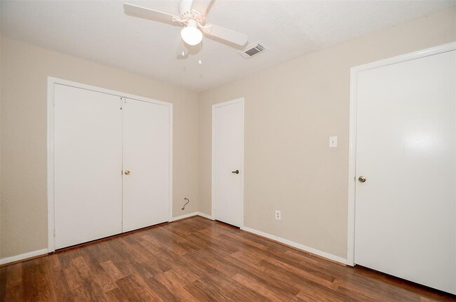Building Photo - 1807 Trendwest Dr