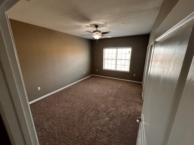 Building Photo - 1031 FM2931