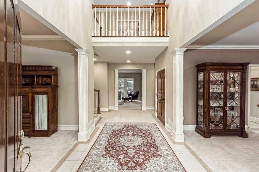 Building Photo - 8034 Balmoral Ct