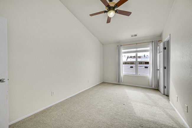 Building Photo - $1,795.95- 2-Bed 2.5 Bath Townhome in Colorado Springs with Fenced-in Yard and Laundry In Unit!