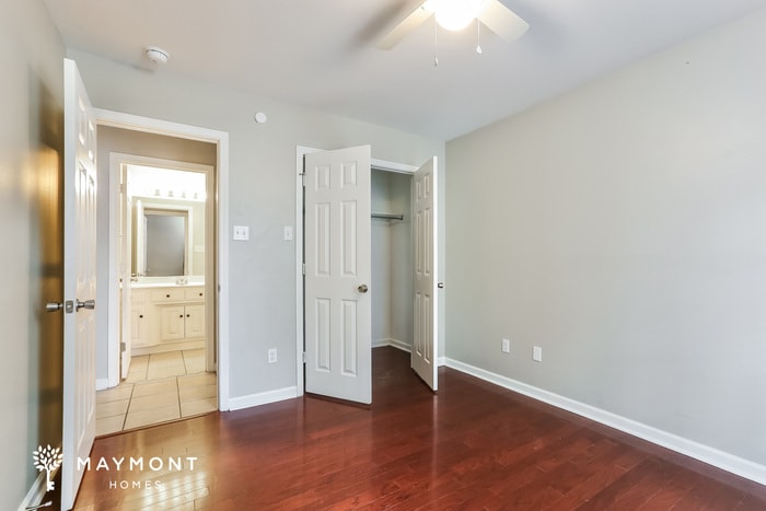 Building Photo - 10708 Stoneridge Dr