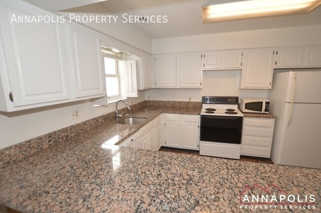 Building Photo - 934 Bay Ridge Ave