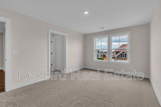 Building Photo - 911 Heatherfield Ln