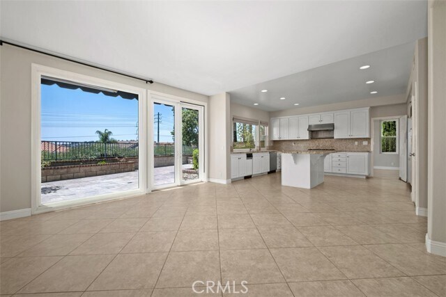 Building Photo - 22481 Ivy-Ridge