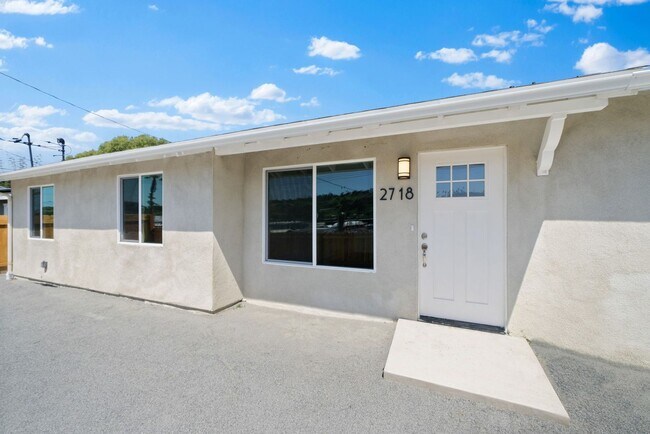 Building Photo - 2718 Oceanside Blvd