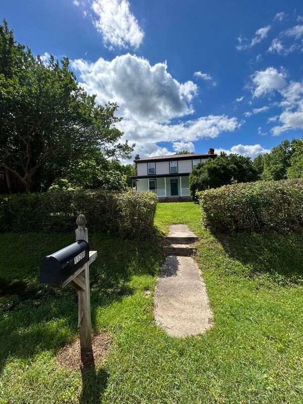 Building Photo - 11200 New Town Rd