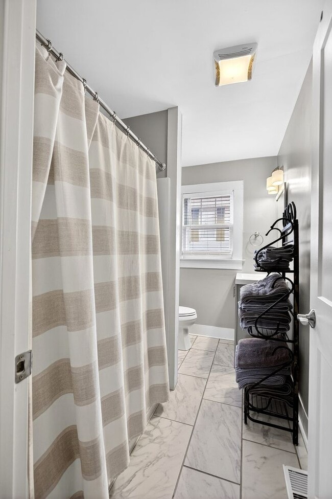 Building Photo - Fully Furnished Historic Home