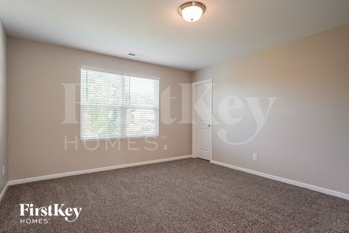 Building Photo - 59 Nevada Ct