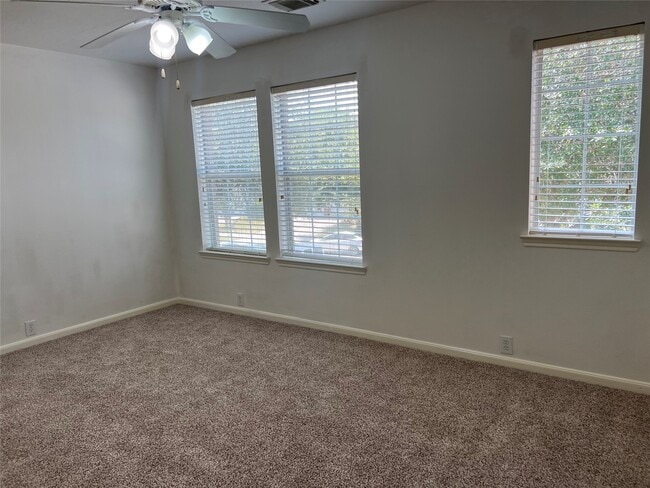 Building Photo - 4714 Glencastle Ct