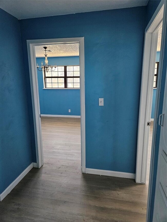 Building Photo - 33096 Squaretop Rd