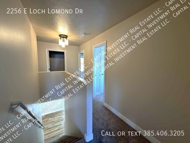 Building Photo - 2256 Loch Lomond Dr