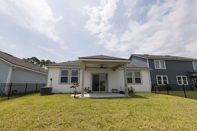 Building Photo - For Rent | Like-New 3 Bedroom, 2 Bath Home...