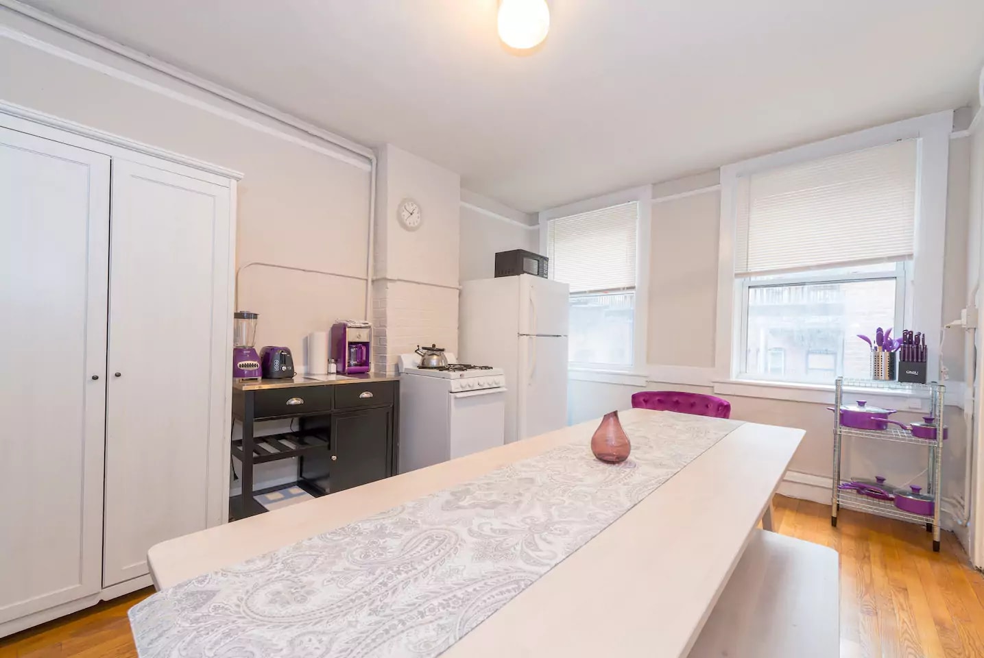 Building Photo - 161 Endicott St