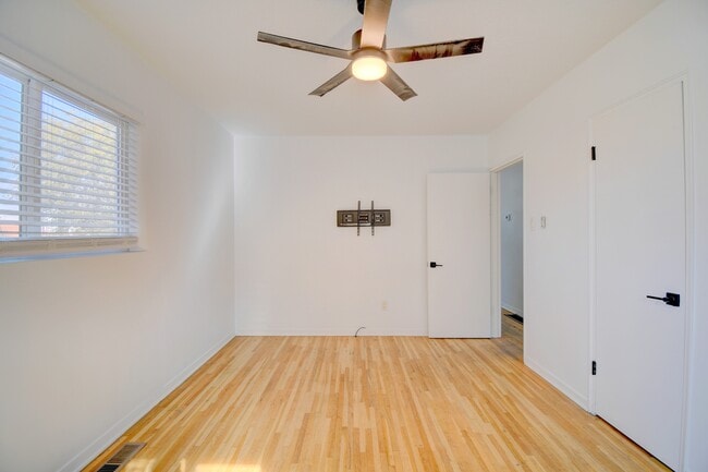 Building Photo - 436 General Patch St NE