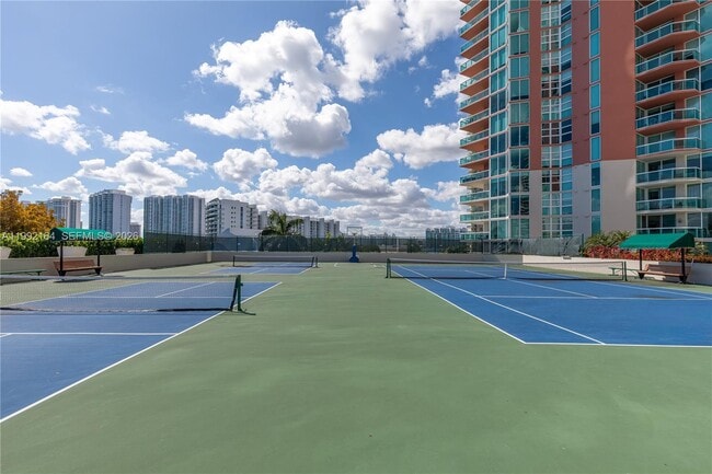 Building Photo - 3370 NE 190th St