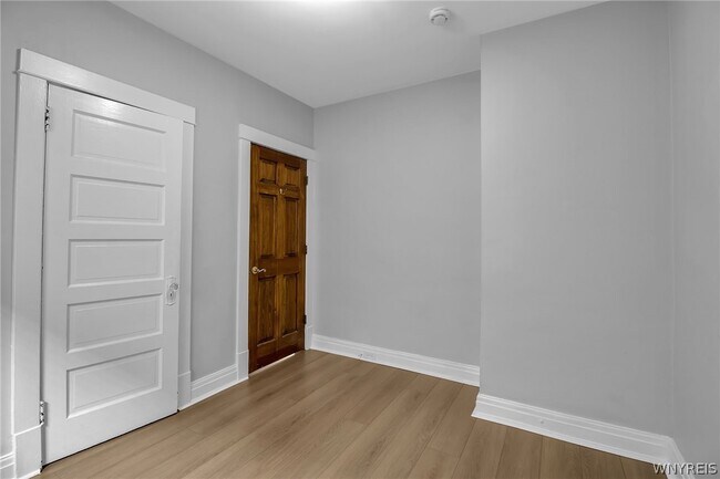 Building Photo - 800 Amherst St