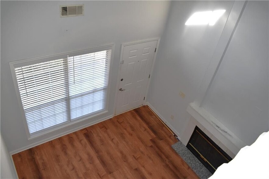 Building Photo - 2722 Albion Farm Way