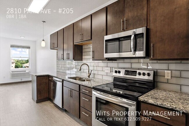 Building Photo - 2810 Park Ave