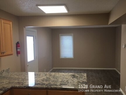 Building Photo - 1528 Grand Ave