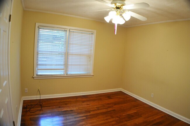 Building Photo - 3462 Biltmore Ave