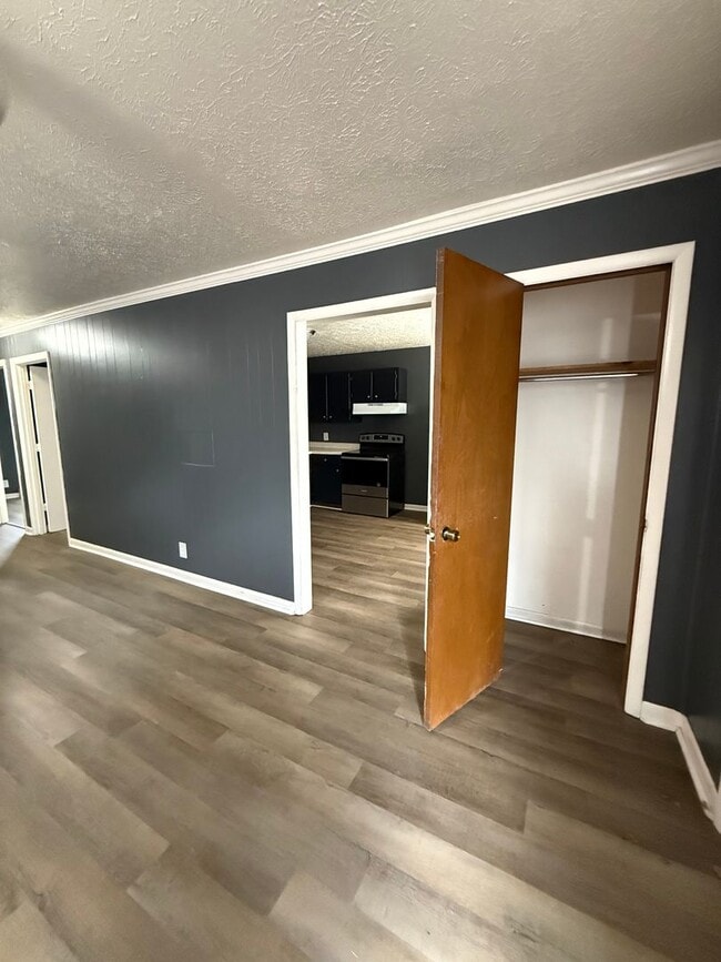 Building Photo - 2 Bedroom, 1 Bathroom Duplex in Gallatin! MOVE IN SPECIAL: FIRST FULL MONTHS RENT FREE!!