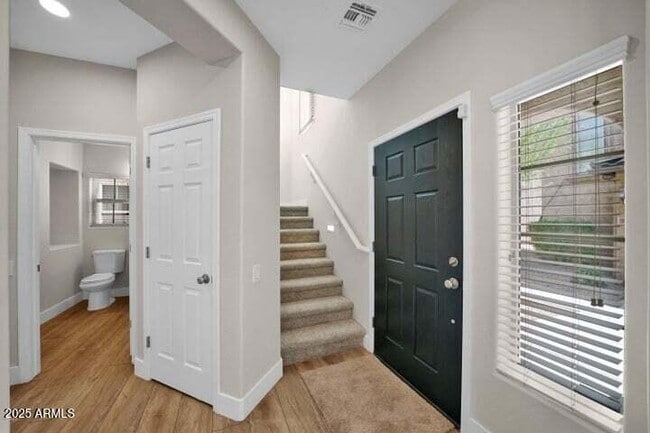 Building Photo - 3941 E Cat Balue Dr