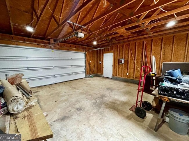 Building Photo - 125 Lantern Ridge Ct