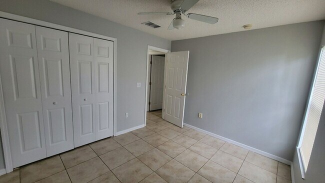 Building Photo - Beautiful 3 bedroom 2 bath home