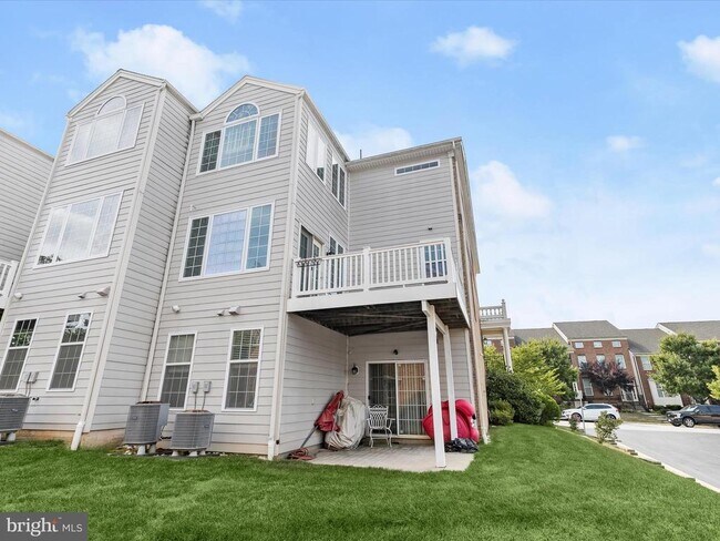 Building Photo - 7761 Crystal Brook Way