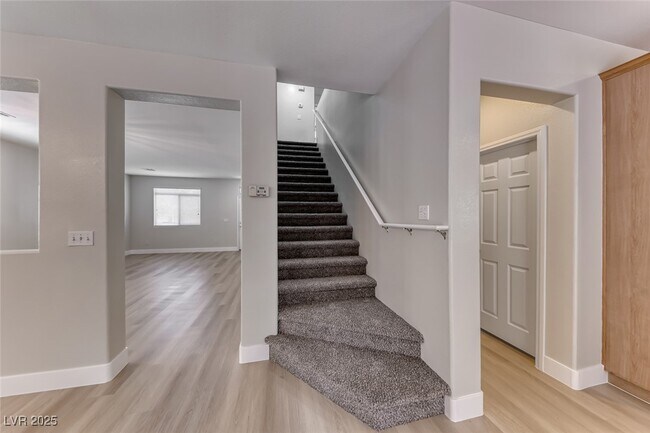 Building Photo - 5567 Cortu Ave