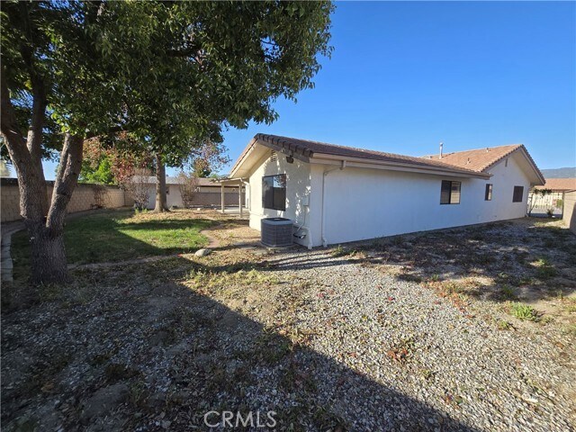 Building Photo - 727 Chardonnay Pl