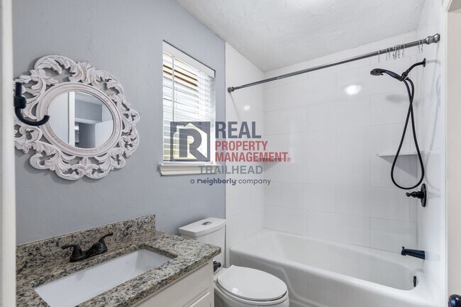 Building Photo - Charming 3 Bed 2 Bath Cul-De-Sac Home in a...