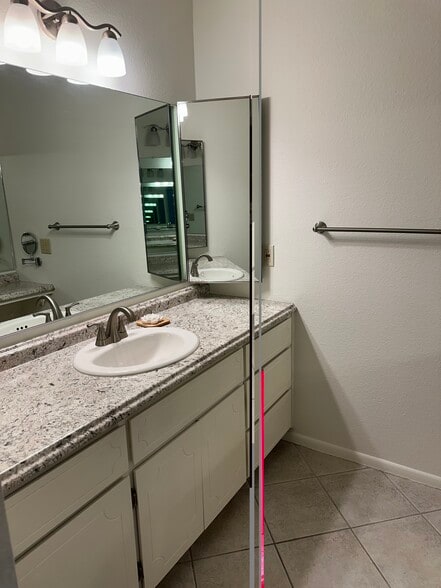 guest Bathroom with shower - 425 S Parkcrest