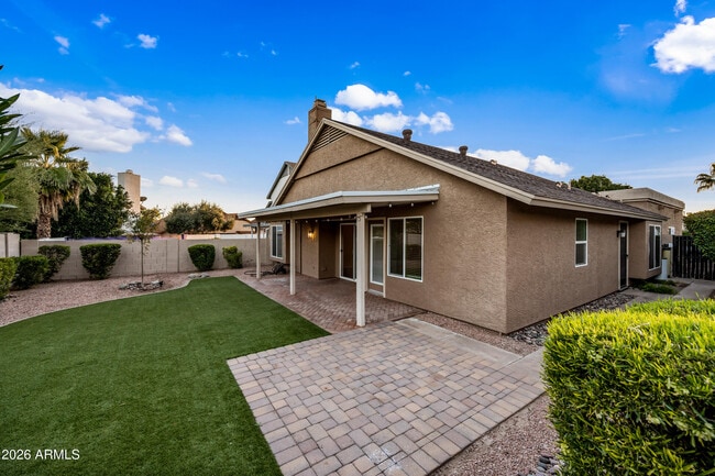 Building Photo - 1129 N 87th St