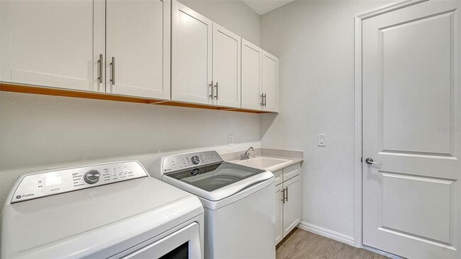 Building Photo - 17160 Albatross Rd