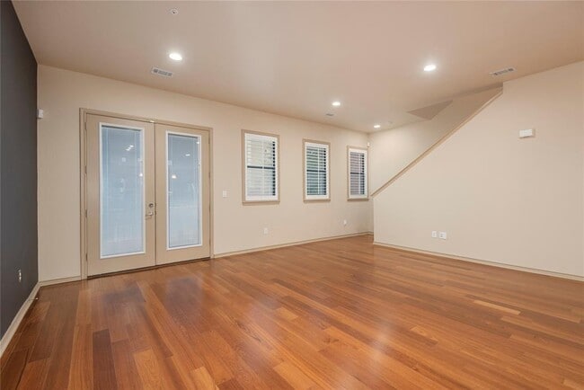 Building Photo - 1207 Beaconsfield Lane