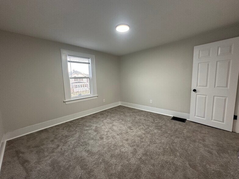 Building Photo - 1305 Woodward Ave