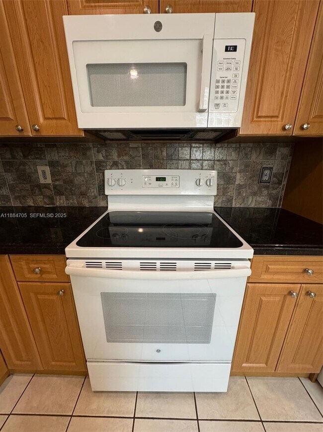 Building Photo - 1503 Veracruz Ln