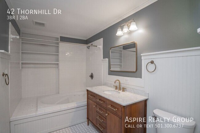 Building Photo - 42 Thornhill Dr