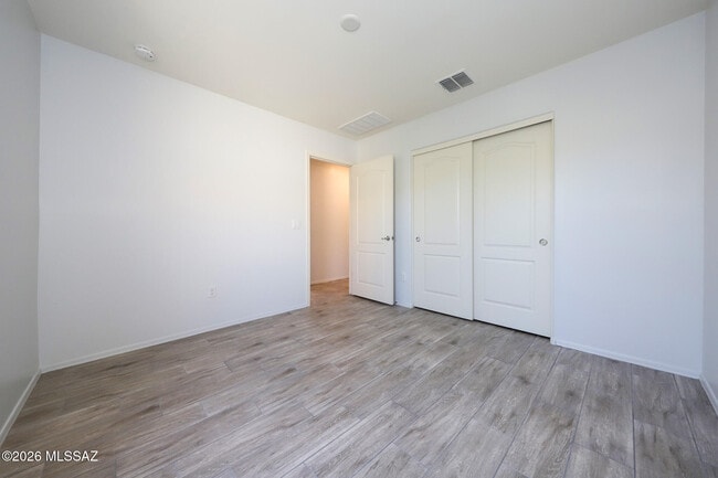Building Photo - 2943 W Dakota Vista Way