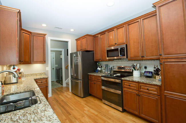 Building Photo - 69 Quail Hollow