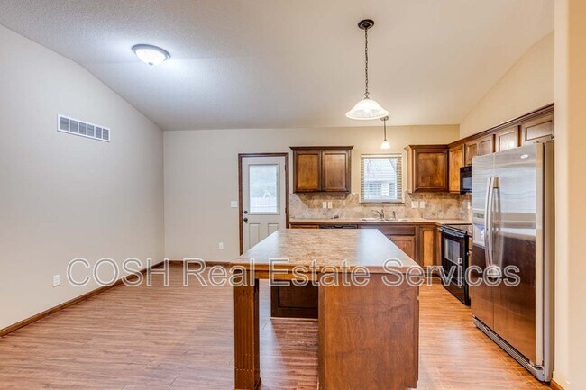 Building Photo - 406 N Colorado Ave