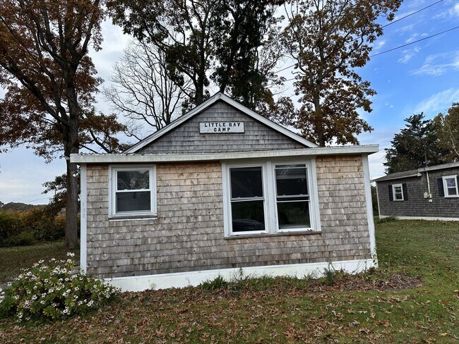 Primary Photo - 132 Weeden Rd