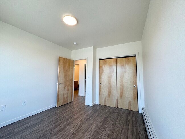 Building Photo - 1285 Chugach Way