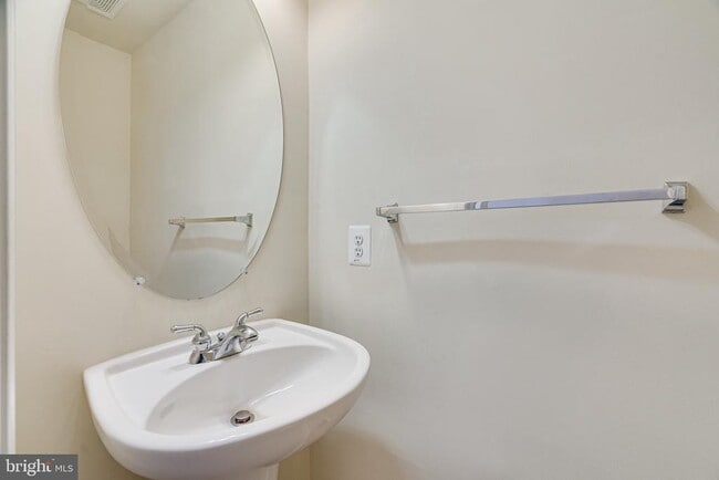 Building Photo - 12587 Birkdale Way