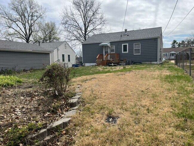 Building Photo - 9813 Lullaby Ln