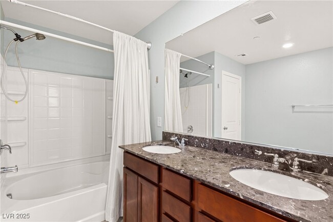 Building Photo - 2808 Alenga St